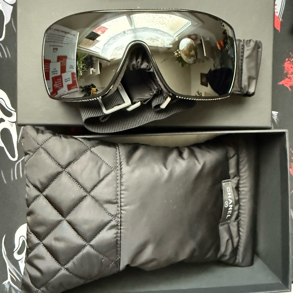 CHANEL Reflective Silver Ski Goggles